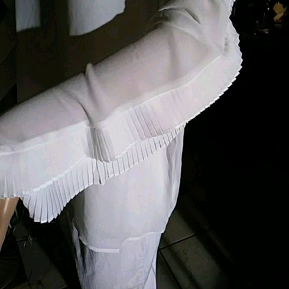 💢SIONI💢NEW Eggshell lace top/tunic - Picture 4 of 8